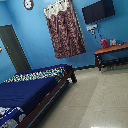 Blue Waves Homestay Pondicherry Exterior photo