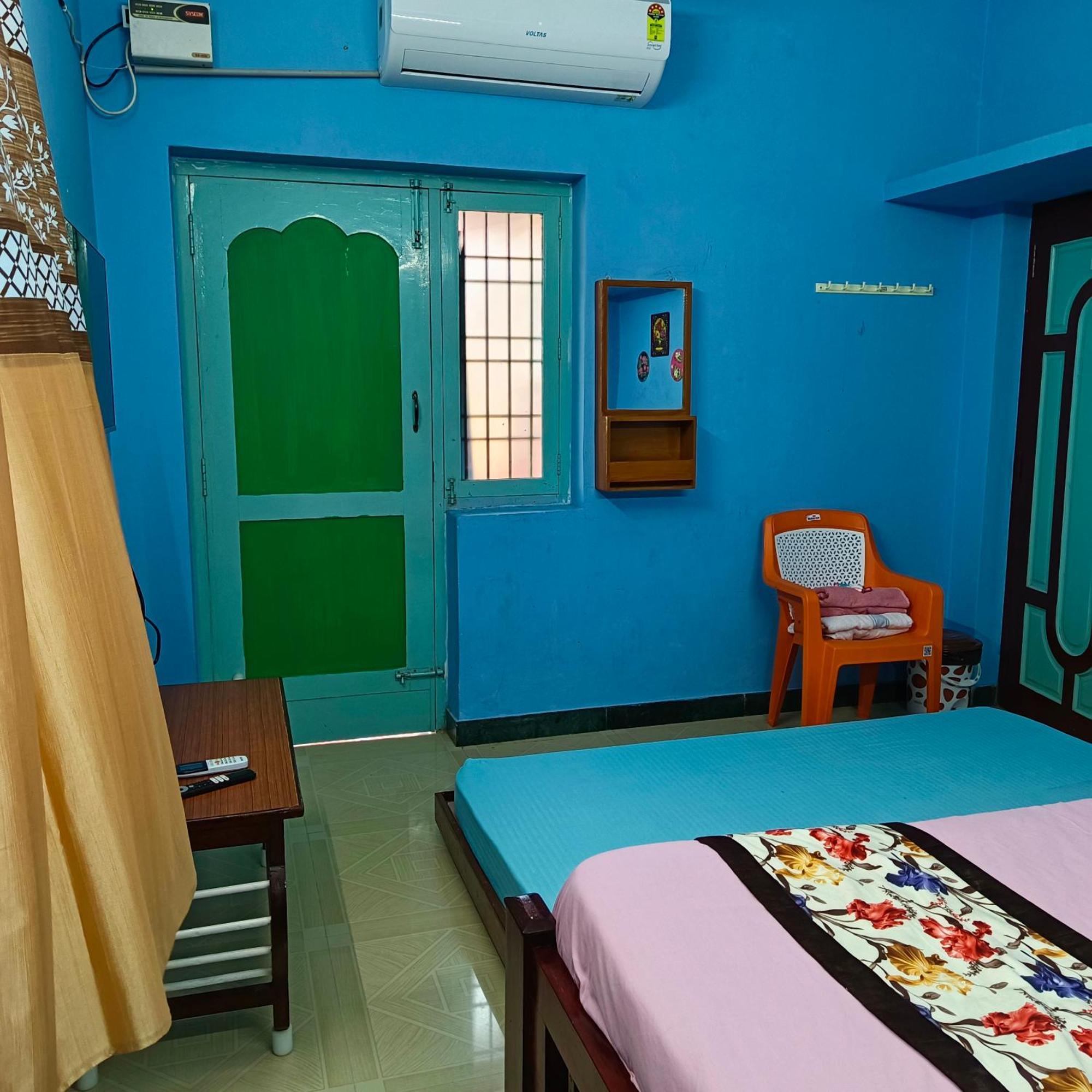Blue Waves Homestay Pondicherry Exterior photo