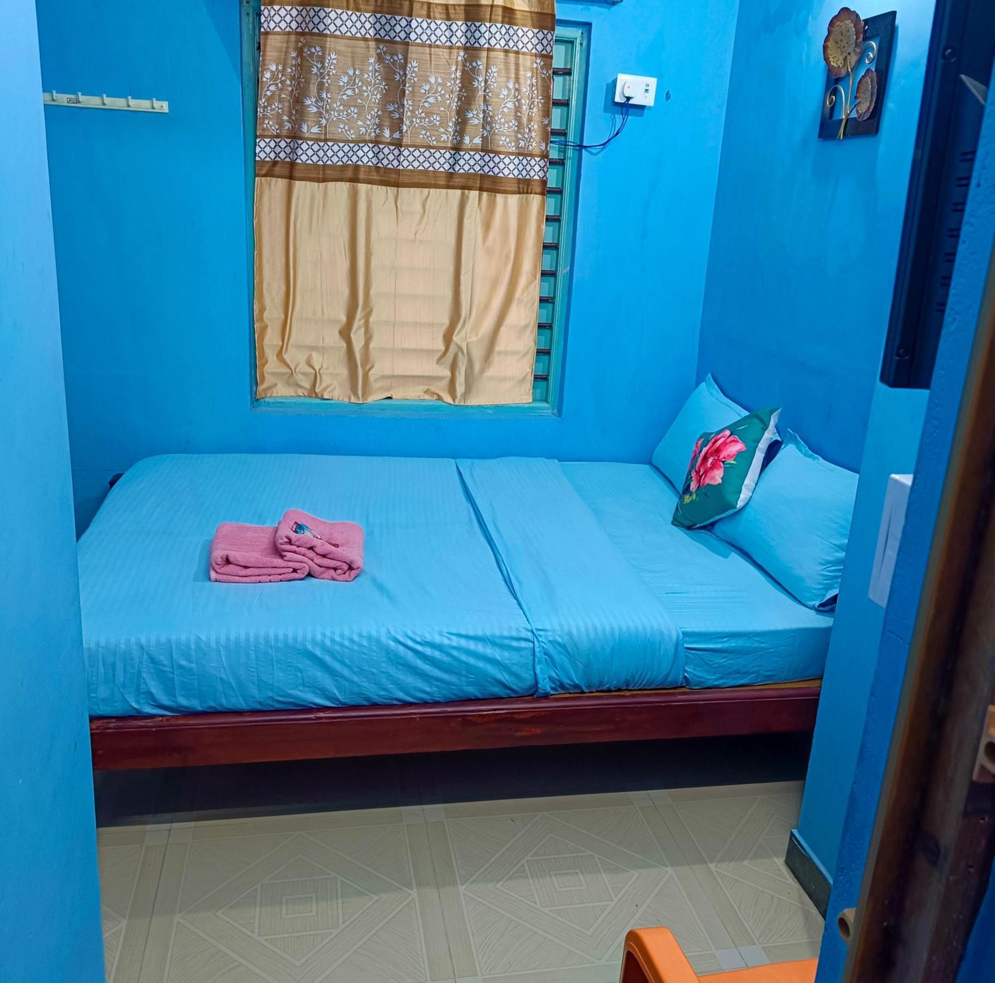 Blue Waves Homestay Pondicherry Exterior photo