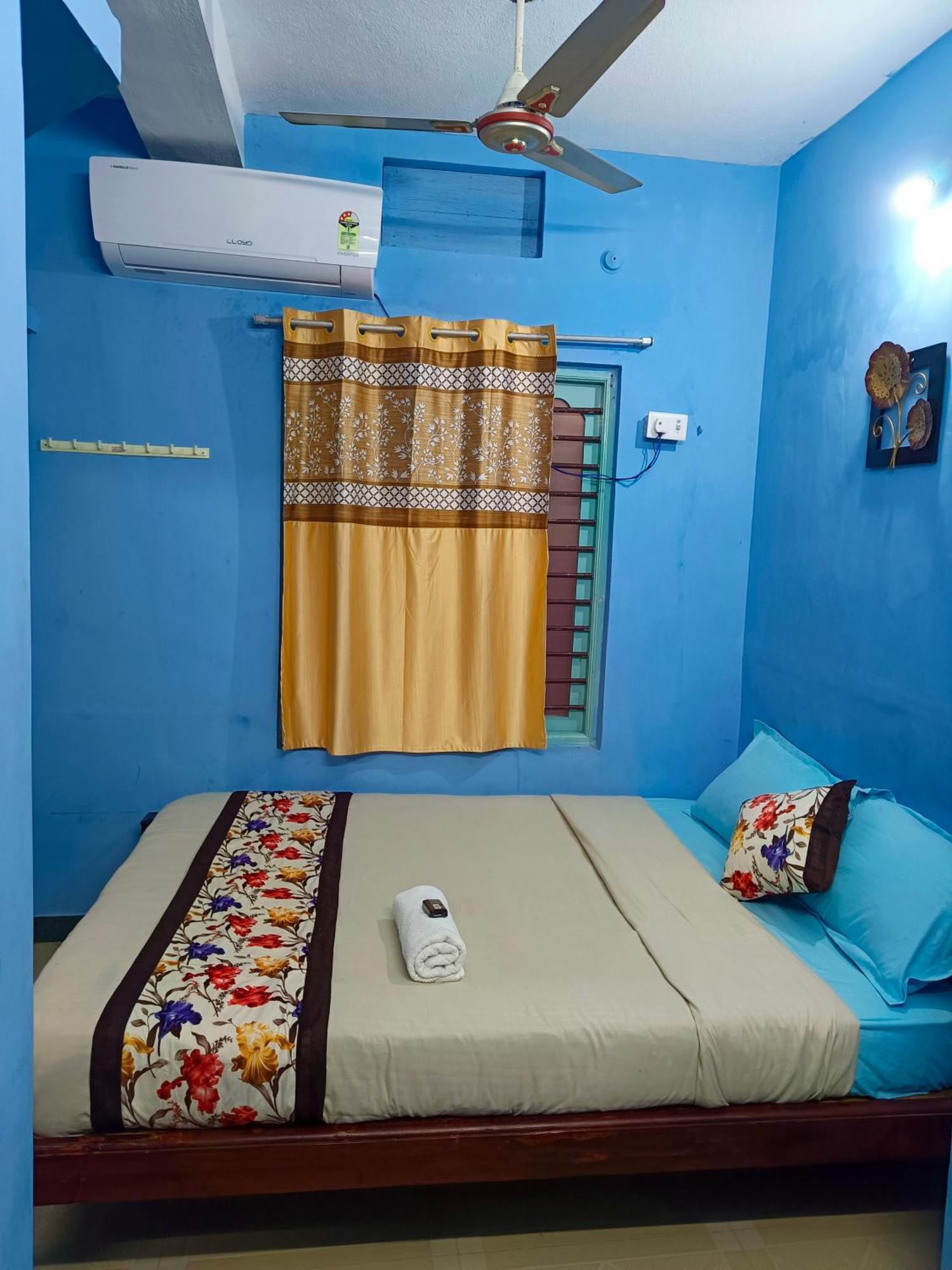 Blue Waves Homestay Pondicherry Exterior photo