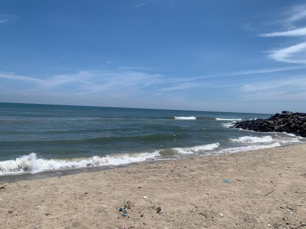 Blue Waves Homestay Pondicherry Exterior photo